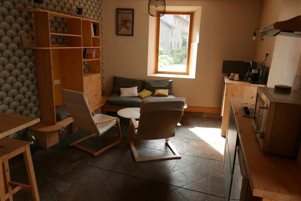 Joli Appartement Confortable Renove Style Cosy Saint-Martin-de-la-Porte Экстерьер фото